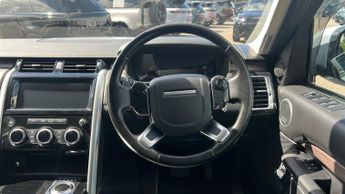 Land Rover Discovery 3.0 SDV6 HSE Luxury 5dr Auto With Climate Seats and Sliding Pano