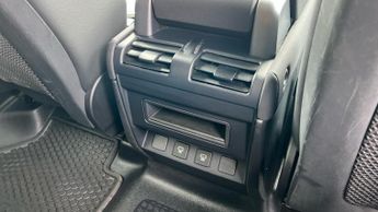 Land Rover Defender 3.0 D250 X-Dynamic S 110 5dr Auto VAT Q With Heated Seats and 3D