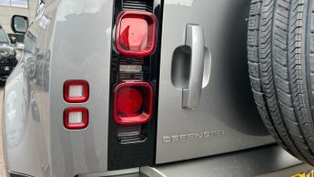 Land Rover Defender 3.0 D250 X-Dynamic S 110 5dr Auto VAT Q With Heated Seats and 3D