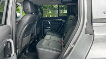 Land Rover Defender 3.0 D250 X-Dynamic S 110 5dr Auto VAT Q With Heated Seats and 3D