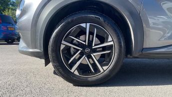 Nissan Juke 1.6 Hybrid N-Connecta 5dr Auto