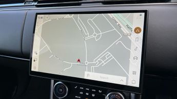 Land Rover Range Rover 3.0 D350 HSE 4dr Auto With Sliding Panoramic Roof and Head-up Di