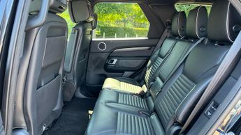 Land Rover Discovery 3.0 SD6 HSE Luxury 5dr Auto With Climate Seats and Sliding Panor