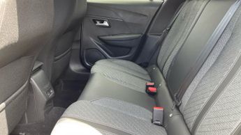 Peugeot 208 1.2 Hybrid 100 Allure 5dr e-DSC6