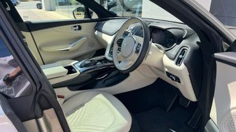 Aston Martin DBX V8 550 5dr Touchtronic