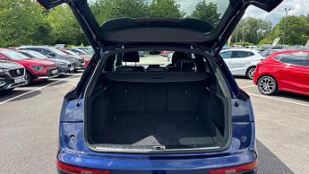 Audi Q5 40 TDI Quattro S Line 5dr S Tronic (Technology Pack)(Navigation)