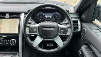 Land Rover Discovery 3.0 D300 Dynamic HSE 5dr Auto With Climate Front Seats and Towin