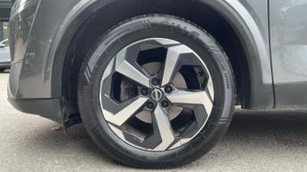 Nissan Qashqai 1.3 DiG-T MH 158 N-Connecta 5dr Xtronic