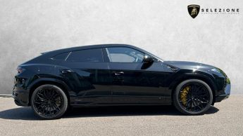 Lamborghini Urus SE 4.0T V8 800 PHEV SE 5dr Auto