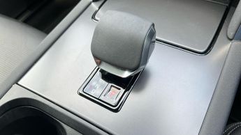 Land Rover Discovery Sport 1.5 P270e Dynamic SE 5dr Auto (5 Seat) With Heated Front Seats a