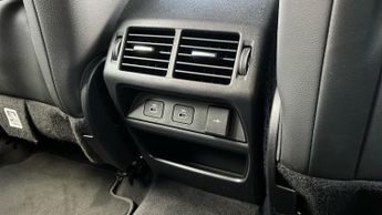 Land Rover Discovery Sport 1.5 P270e Dynamic SE 5dr Auto (5 Seat) With Heated Front Seats a