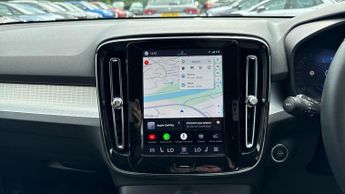 Volvo XC40 2.0 B3P MHEV Core 5dr Auto (Front/Rear Parking Sensors)(Navigati