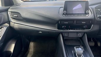 Nissan Qashqai 1.3 DiG-T MH 158 Acenta Premium 5dr Xtronic