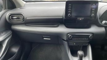 Toyota Yaris 1.5 Hybrid Icon 5dr CVT