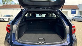 Toyota Corolla 1.8 Hybrid Icon 5dr CVT Auto with 1 Owner and Full Toyota Servic