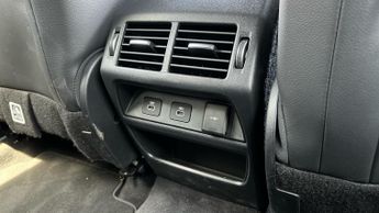Land Rover Discovery Sport 1.5 P270e Dynamic SE 5dr Auto (5 Seat) With Heated Front Seats a