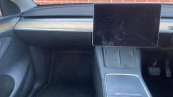 Tesla Model Y RWD 5dr Auto