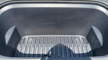 Tesla Model Y RWD 5dr Auto