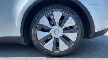 Tesla Model Y RWD 5dr Auto