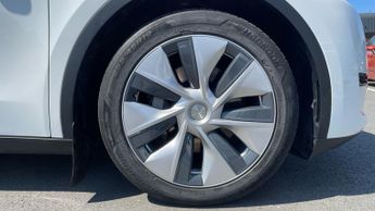 Tesla Model Y RWD 5dr Auto