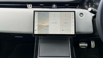 Land Rover Range Rover Evoque 2.0 D200 Dynamic SE 5dr Auto With Adaptive Cruise Control and El