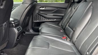 Hyundai Santa Fe 1.6 TGDi Hybrid Premium 5dr Auto with Apple CarPlay  Adaptive Cr