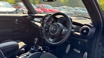 Mini Hatch 2.0 Cooper S Sport 3dr Auto (Opening Sunroof)(Navigation Plus Pa