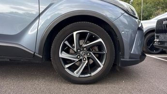 Toyota CHR 1.8 Hybrid Dynamic 5dr CVT (Front/Rear Parking Sensors)(Navigati