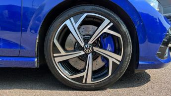 Volkswagen Golf 2.0 TSI 320 R 4Motion 5dr DSG With Panoramic Sunroof and Rear Ca