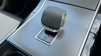 Land Rover Range Rover Velar 2.0 D200 MHEV Dynamic HSE 5dr Auto With Sliding Panoramic Roof a