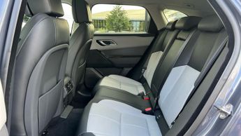 Land Rover Range Rover Velar 2.0 D200 MHEV Dynamic HSE 5dr Auto With Sliding Panoramic Roof a