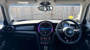 Mini Hatch 1.5 Cooper Classic II 3dr Auto (Panoramic Opening Roof)(Navigati