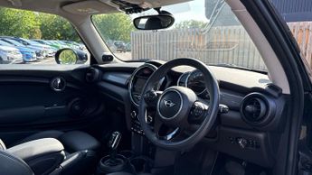 Mini Hatch 1.5 Cooper Classic II 3dr Auto (Panoramic Opening Roof)(Navigati