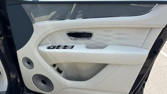 Bentley Bentayga 4.0 V8 Hybrid Atelier Edition