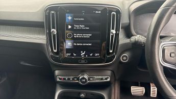 Volvo XC40 2.0 B4P R DESIGN Pro 5dr Auto