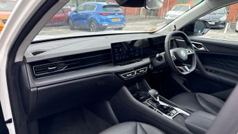 MG HS 1.5 T-GDI PHEV Trophy 5dr Auto (Navigation)(Rear Parking Camera)