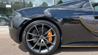 McLaren 570S Spider V8 2dr SSG Auto