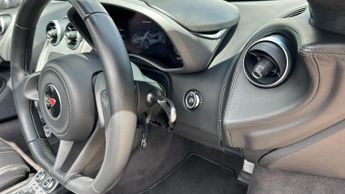 McLaren 570S Spider V8 2dr SSG Auto