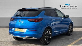 Vauxhall Grandland 1.5 Turbo D Ultimate 5dr Auto (Front/Rear Parking Sensors)(LED L
