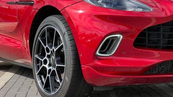 Aston Martin DBX V8 550 5dr Touchtronic