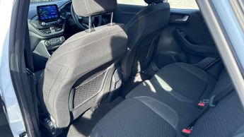 Ford Puma 1.0 EcoBoost mHEV Titanium 5dr DCT (Rear Parking Sensors)(Naviga
