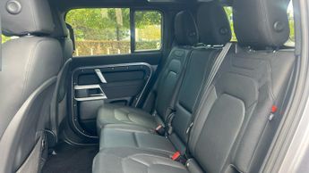 Land Rover Defender 3.0 D300 X-Dynamic S 110 5dr Auto With Heated Seats and 3D Surro