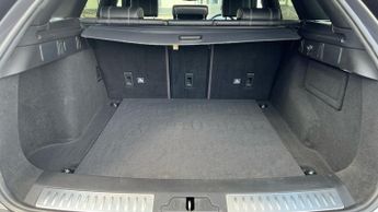 Land Rover Range Rover Velar 2.0 P250 R-Dynamic SE 5dr Auto