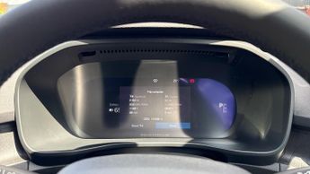 Volvo C40 170kW Recharge Core 69kWh 5dr Auto (Front/Rear Parking Sensors)(