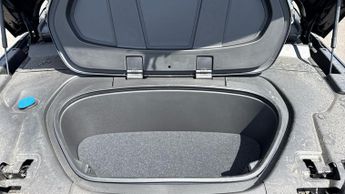 Volvo C40 170kW Recharge Core 69kWh 5dr Auto (Front/Rear Parking Sensors)(