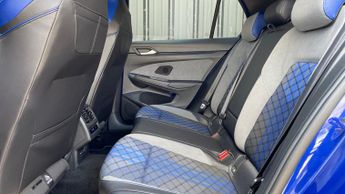 Volkswagen Golf 2.0 TSI 320 R 4Motion 5dr DSG