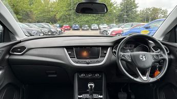 Vauxhall Grandland X 1.2 Turbo SRi Nav 5dr Auto (Front/Rear Parking Sensors)(Climate 