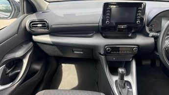 Toyota Yaris 1.5 Hybrid Icon 5dr CVT