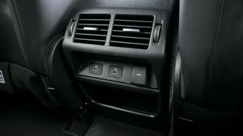 Land Rover Discovery Sport 1.5 P270e Dynamic SE 5dr Auto (5 Seat) With Heated Front Seats a