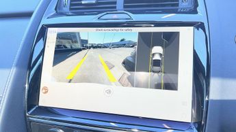 Jaguar E-PACE 1.5 P300e R-Dynamic Black 5dr Auto - Panoramic Glass Roof - Low 